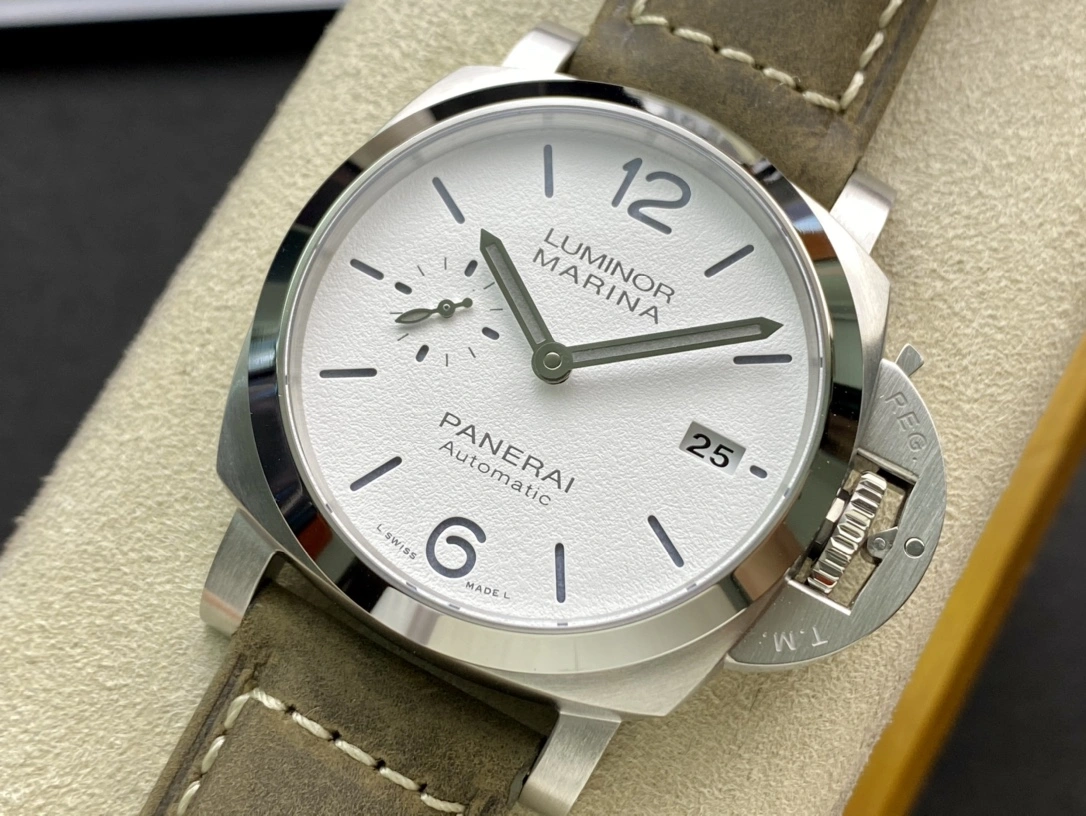 CBD Factory Panerai Luminor Marina 42mm White Dial Luminous Arabic Numerals Green Leather Strap Smooth Bezel(PAM01394) 1:1 Super Clone – DDP.9010 Movement OdorResistant 402